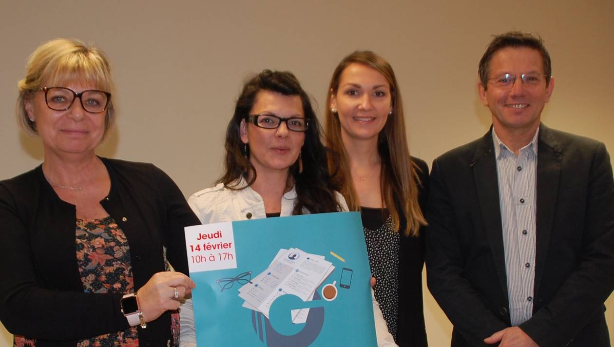 77903ec26b30abdcb40bd7557f0970f2-emploi-45-recruteurs-attendus (1)